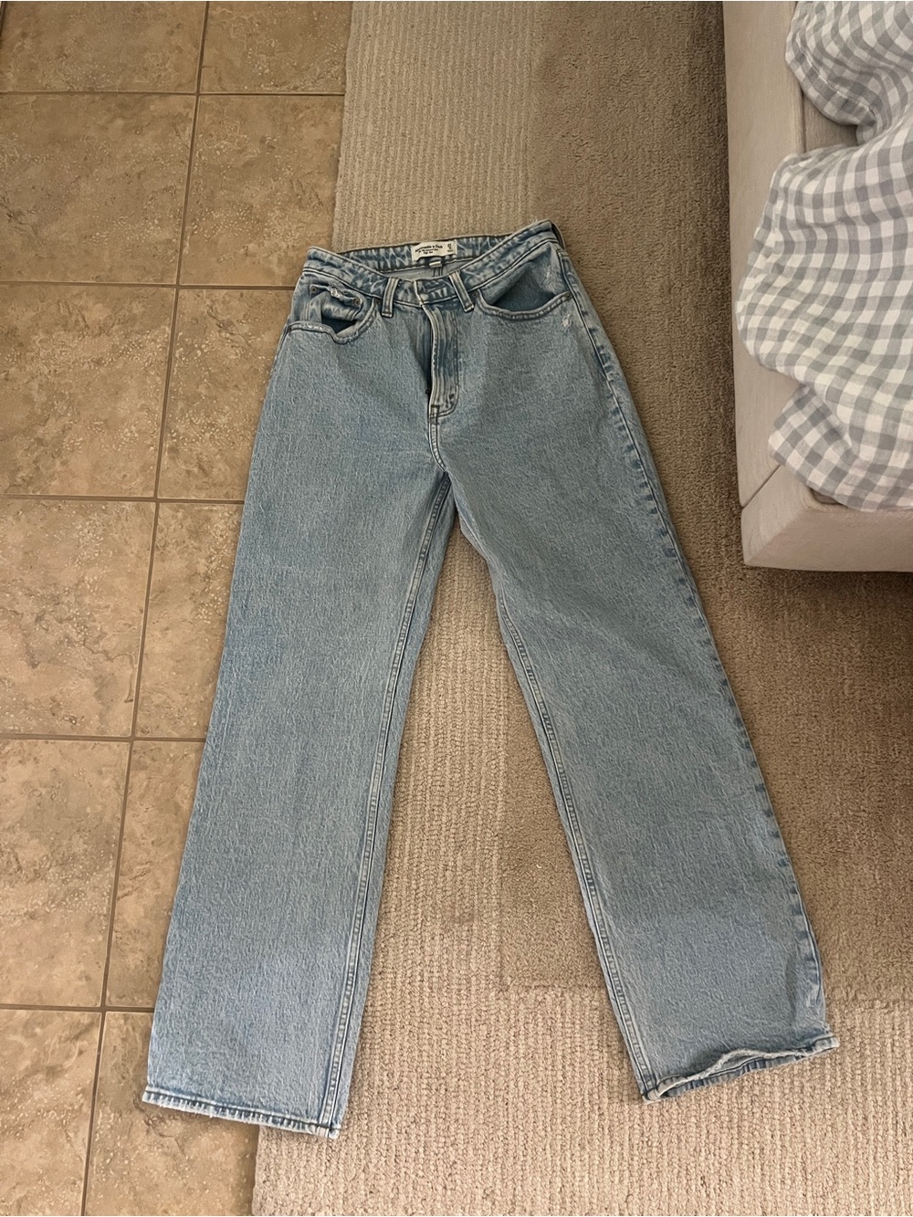 Abercrombie & Fitch Light Blue 90s Relaxed High Rise Jean